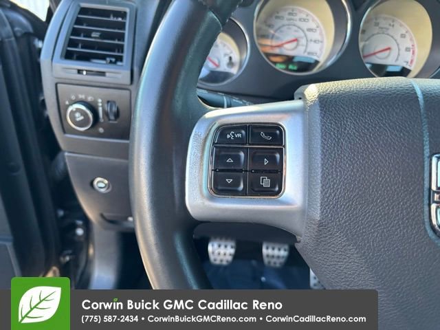 Used 2014 Dodge Challenger R/T image 30