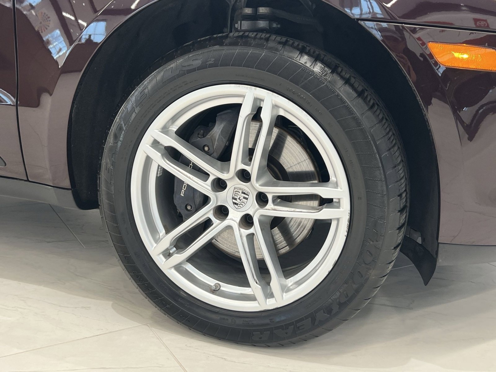 Used 2024 Porsche Macan Base image 11