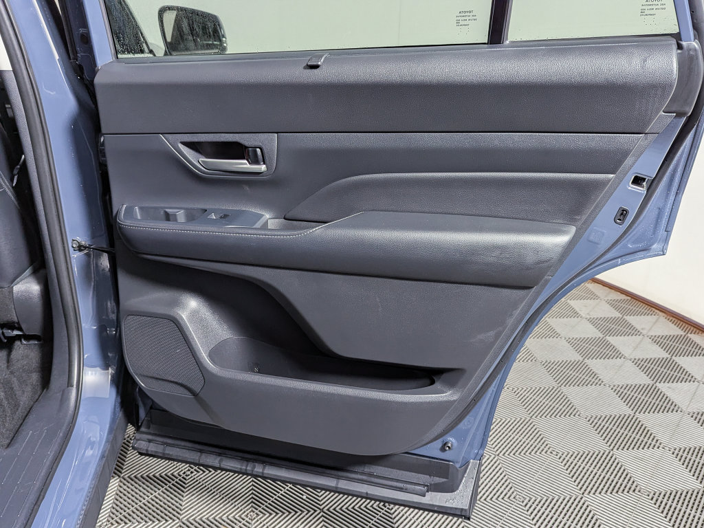 Certified 2025 Toyota Grand Highlander AWD image 43