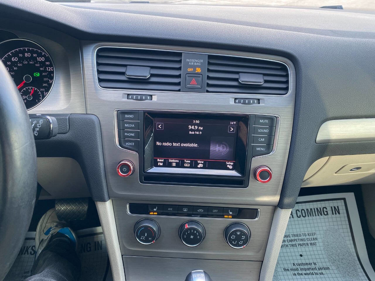 Used 2015 Volkswagen Golf TDI SE image 15