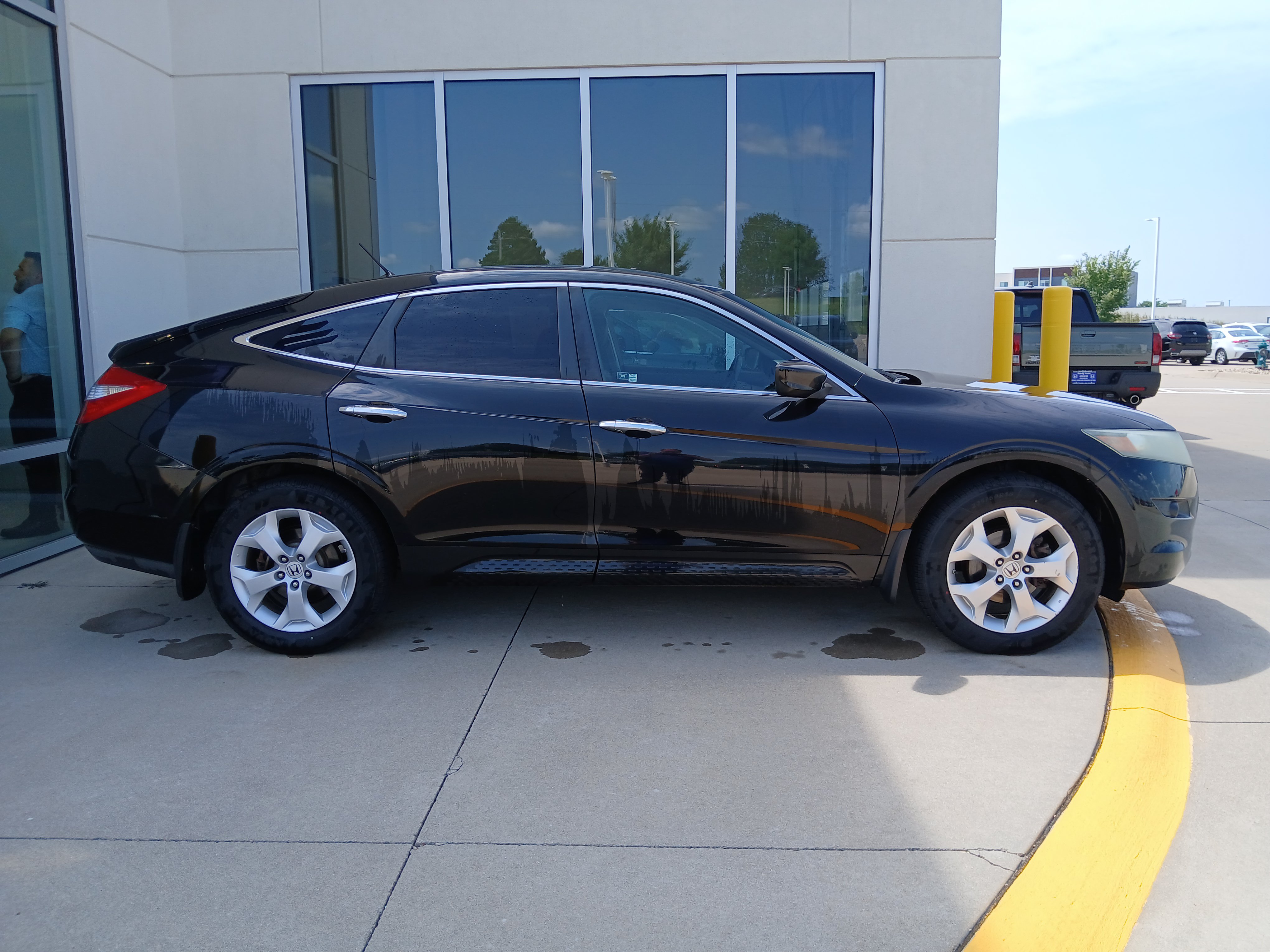 Used 2010 Honda Crosstour EX-L image 6