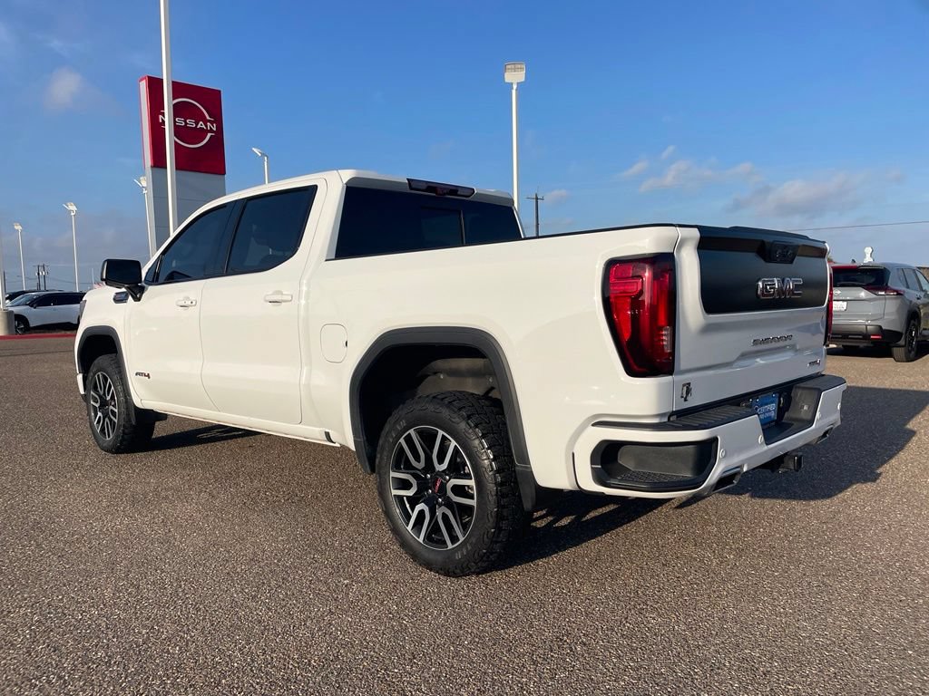 Used 2023 GMC Sierra 1500 AT4 w/ Technology Package AWD/4WD image 5