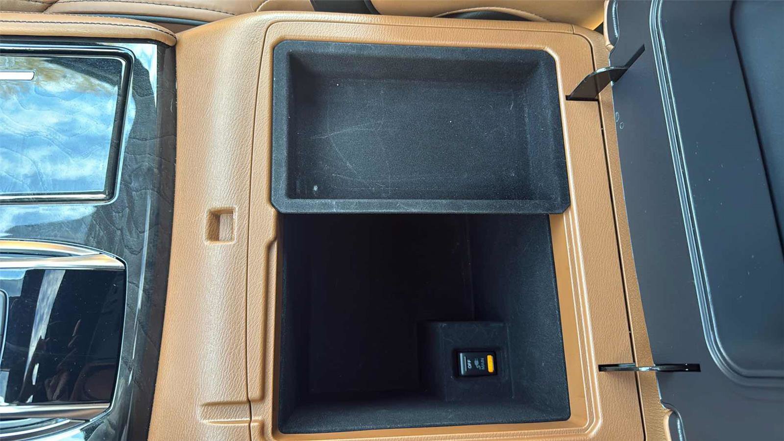 Used 2024 INFINITI QX80 Sensory w/ Cargo Package image 22