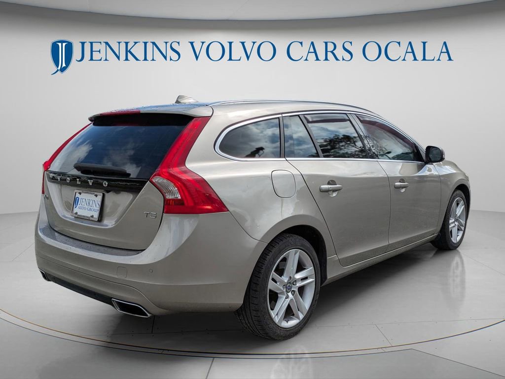 Used 2015 Volvo V60 T5 Premier Plus FWD image 3