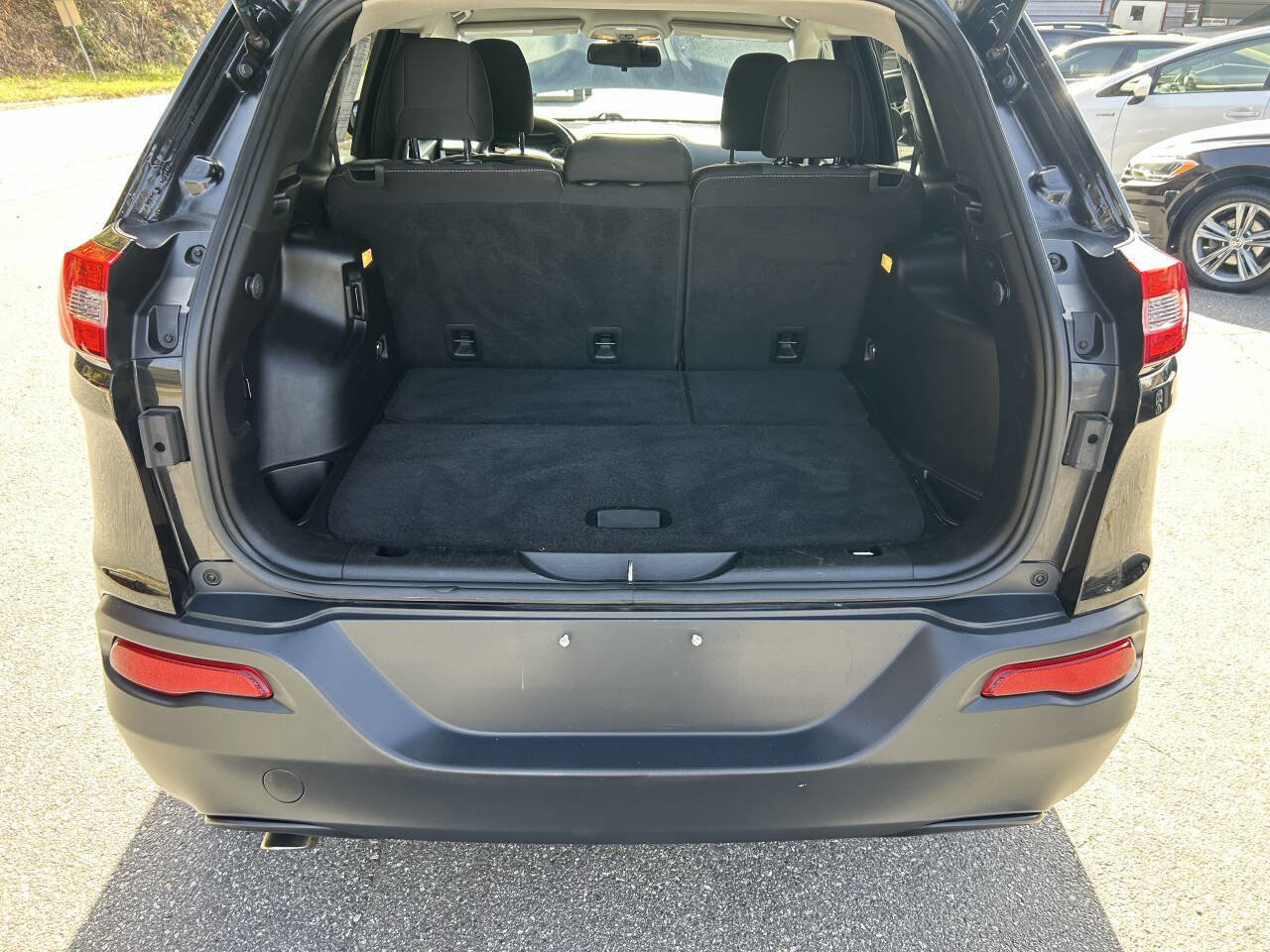 Used 2016 Jeep Cherokee Latitude image 27