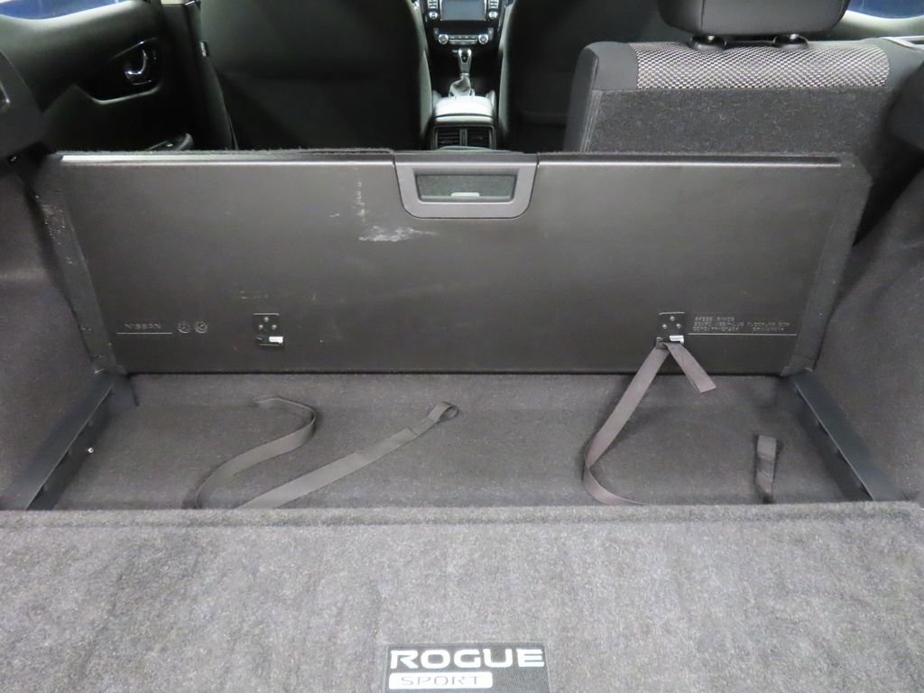 Used 2017 Nissan Rogue Sport SV w/ SV Premium Package AWD/4WD image 38
