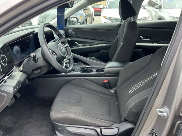 Certified 2023 Hyundai Elantra SEL w/ Convenience Package FWD image 14