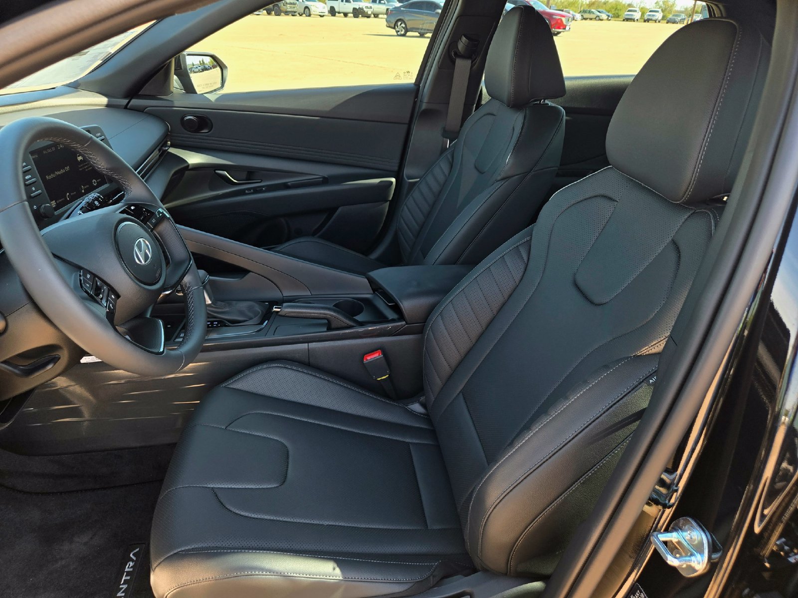 New 2026 Hyundai Elantra SEL Sport FWD image 17