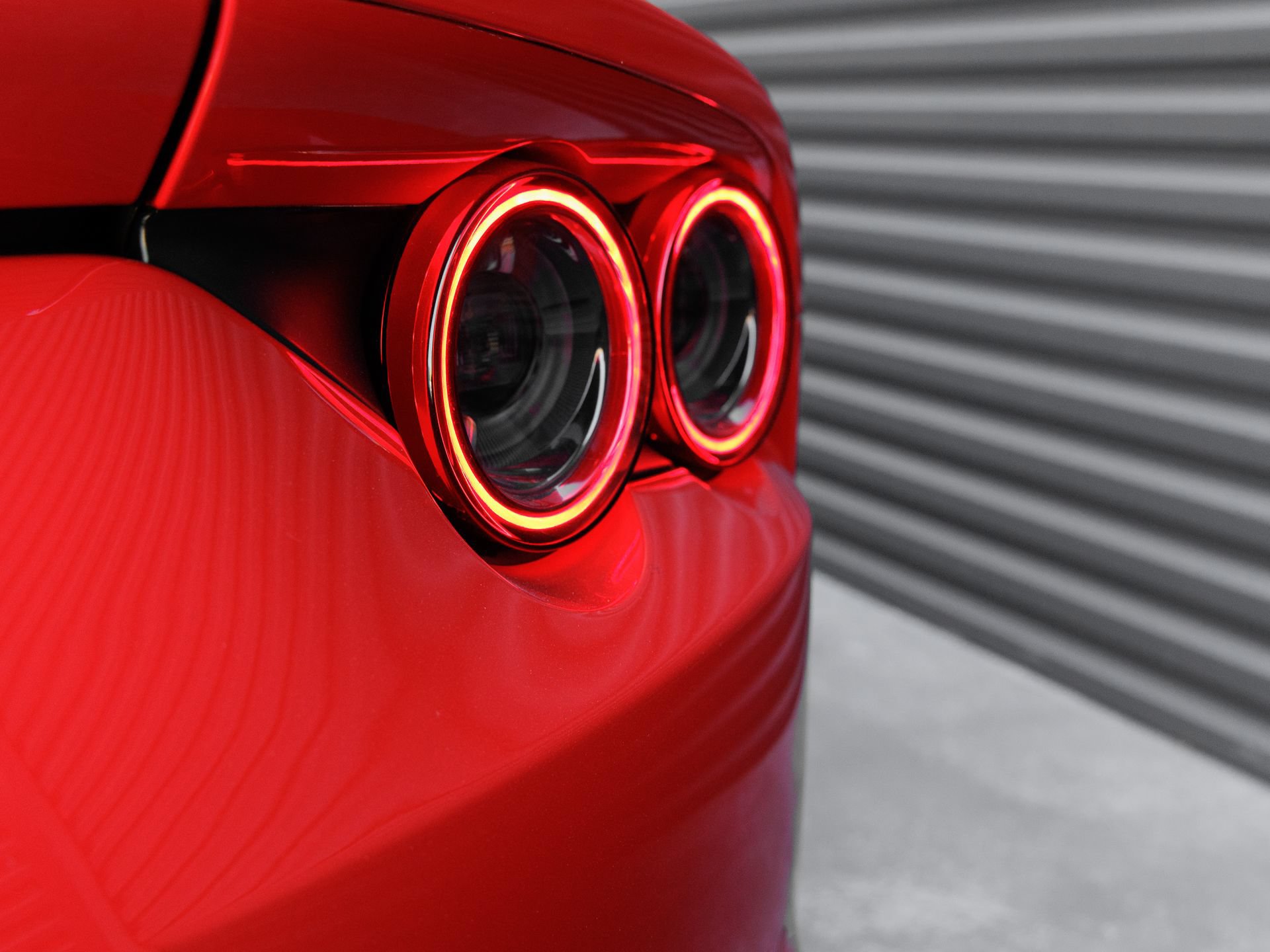 Used 2019 Ferrari 812 Superfast RWD image 30