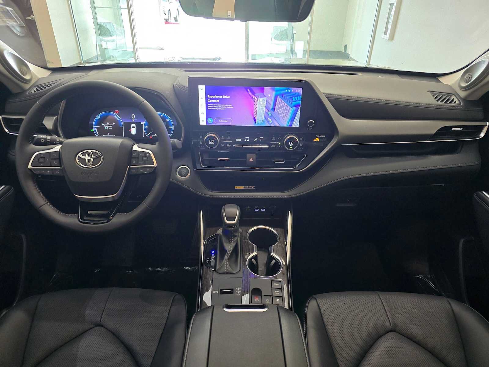 Certified 2026 Toyota Highlander Limited AWD/4WD image 10