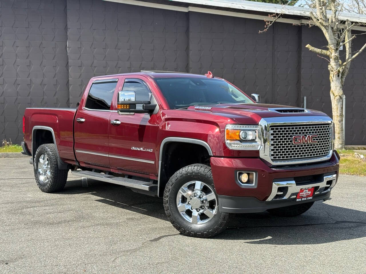 Used 2017 GMC Sierra 3500 Denali w/ Duramax Plus Package AWD/4WD image 3