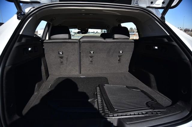 Used 2022 Buick Envision Essence w/ Technology Package I image 29