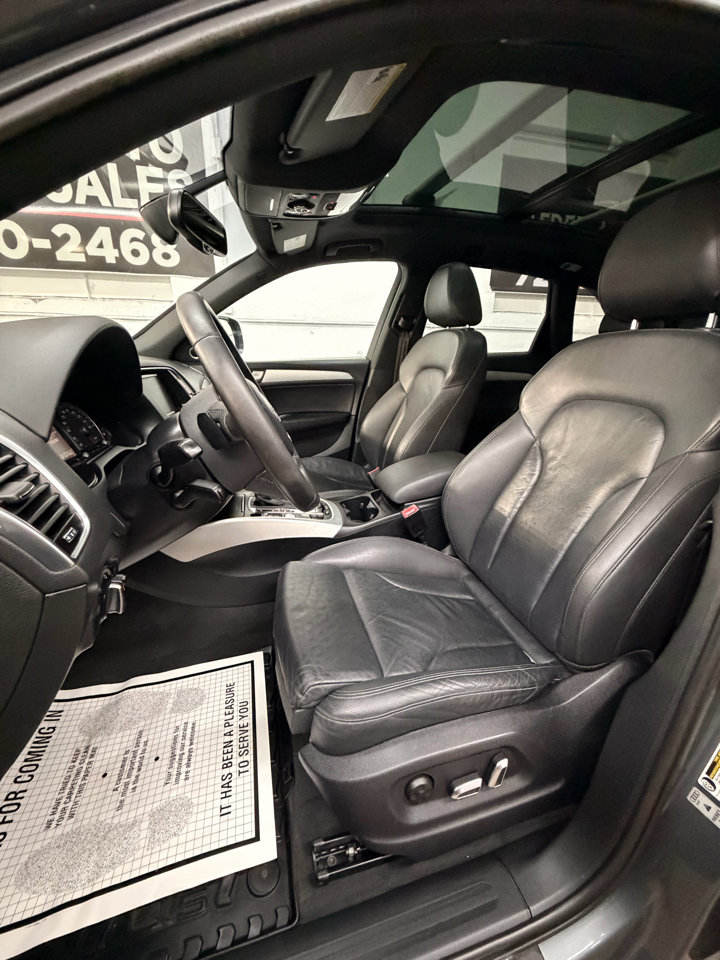 Used 2017 Audi Q5 2.0T Premium Plus w/ Technology Package AWD/4WD image 23