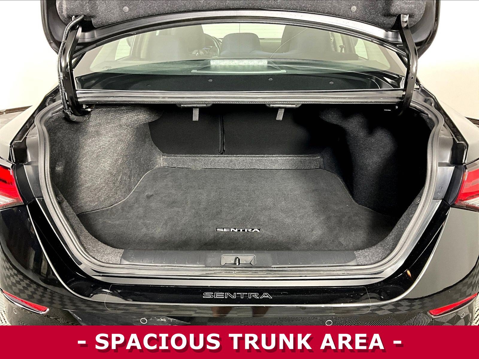 Certified 2022 Nissan Sentra SV w/ Trunk Package FWD image 35