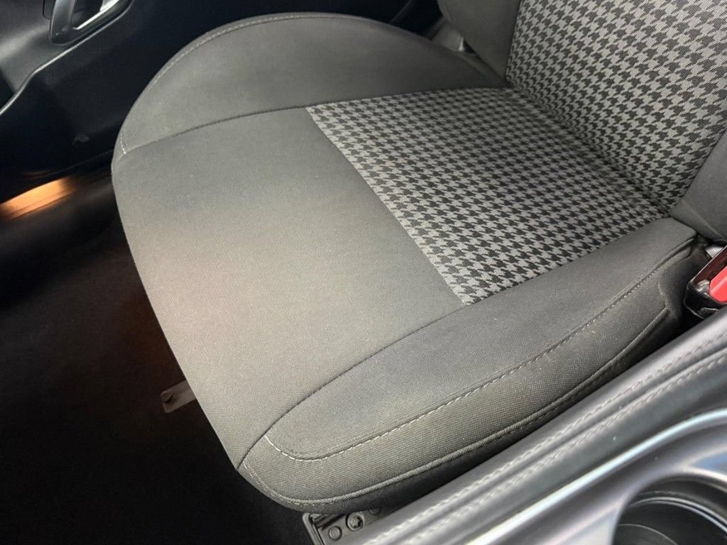 Used 2019 Dodge Challenger R/T Scat Pack RWD image 16