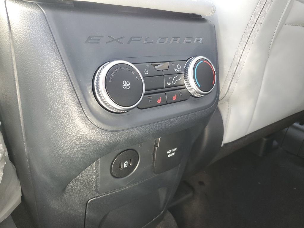 New 2026 Ford Explorer Platinum image 11