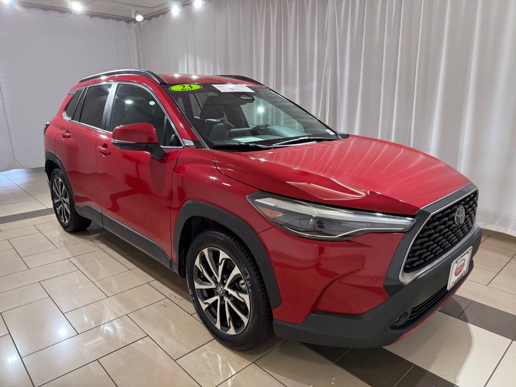 Certified 2023 Toyota Corolla Cross XLE image 7