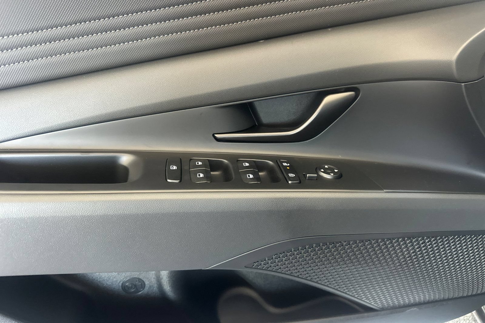 New 2026 Hyundai Elantra SEL Sport Premium FWD image 10