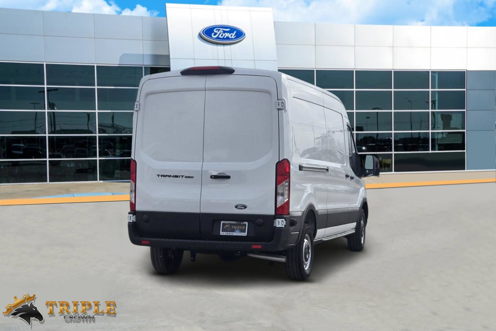 New 2026 Ford Transit 250 148 Medium Roof w/ Load Area Protection Package RWD image 5