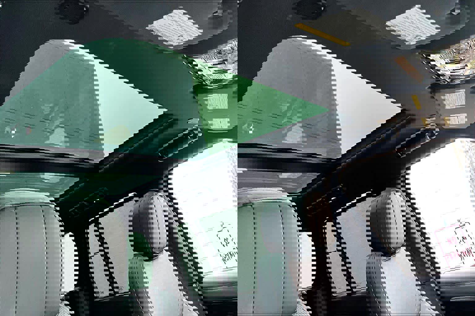 Used 2023 Land Rover Range Rover SE image 12