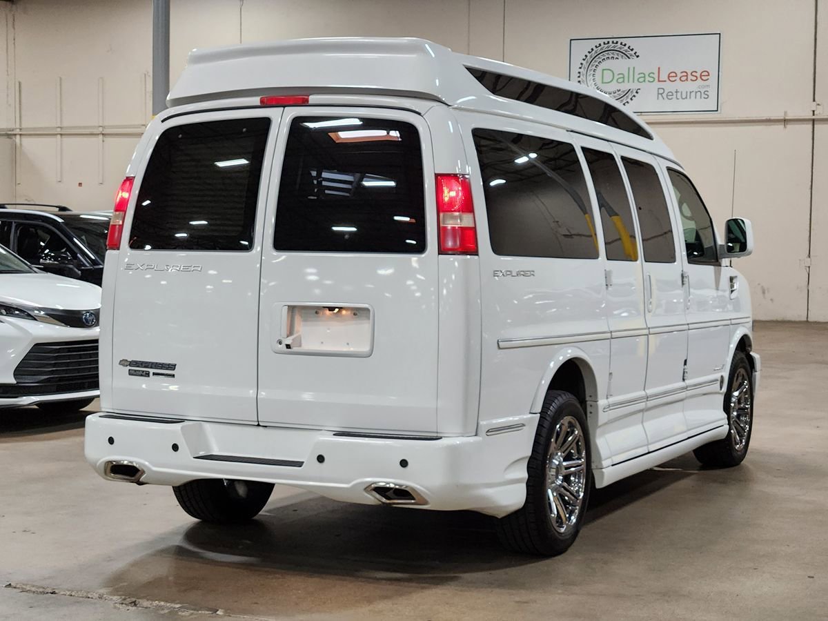 Used 2015 Chevrolet Express 2500 image 8