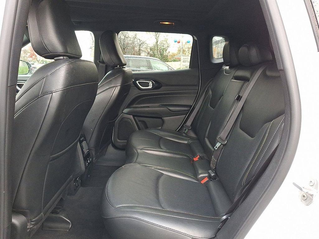 Used 2022 Jeep Compass High Altitude AWD/4WD image 11