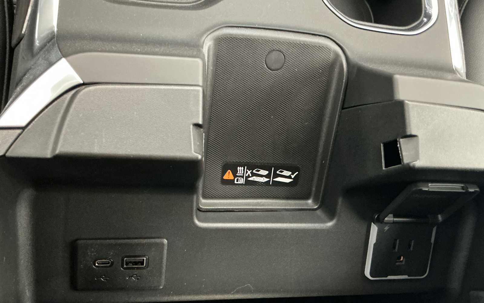 New 2026 Chevrolet Silverado 1500 LTZ w/ LTZ Premium Package AWD/4WD image 15