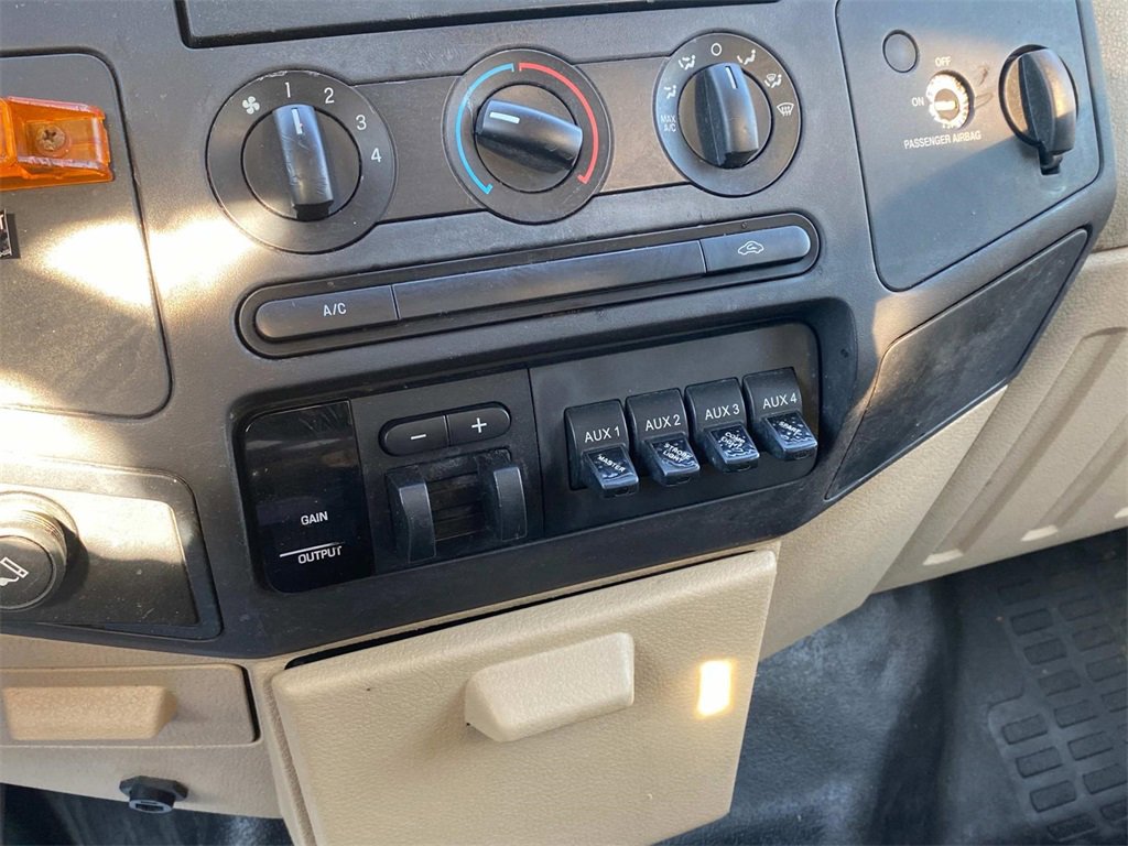 Used 2008 Ford F350 XL image 26