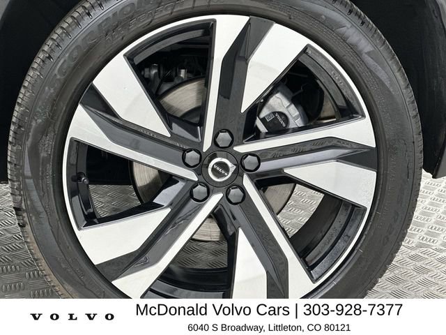 Certified 2023 Volvo XC40 B5 Ultimate w/ Protection Package image 10