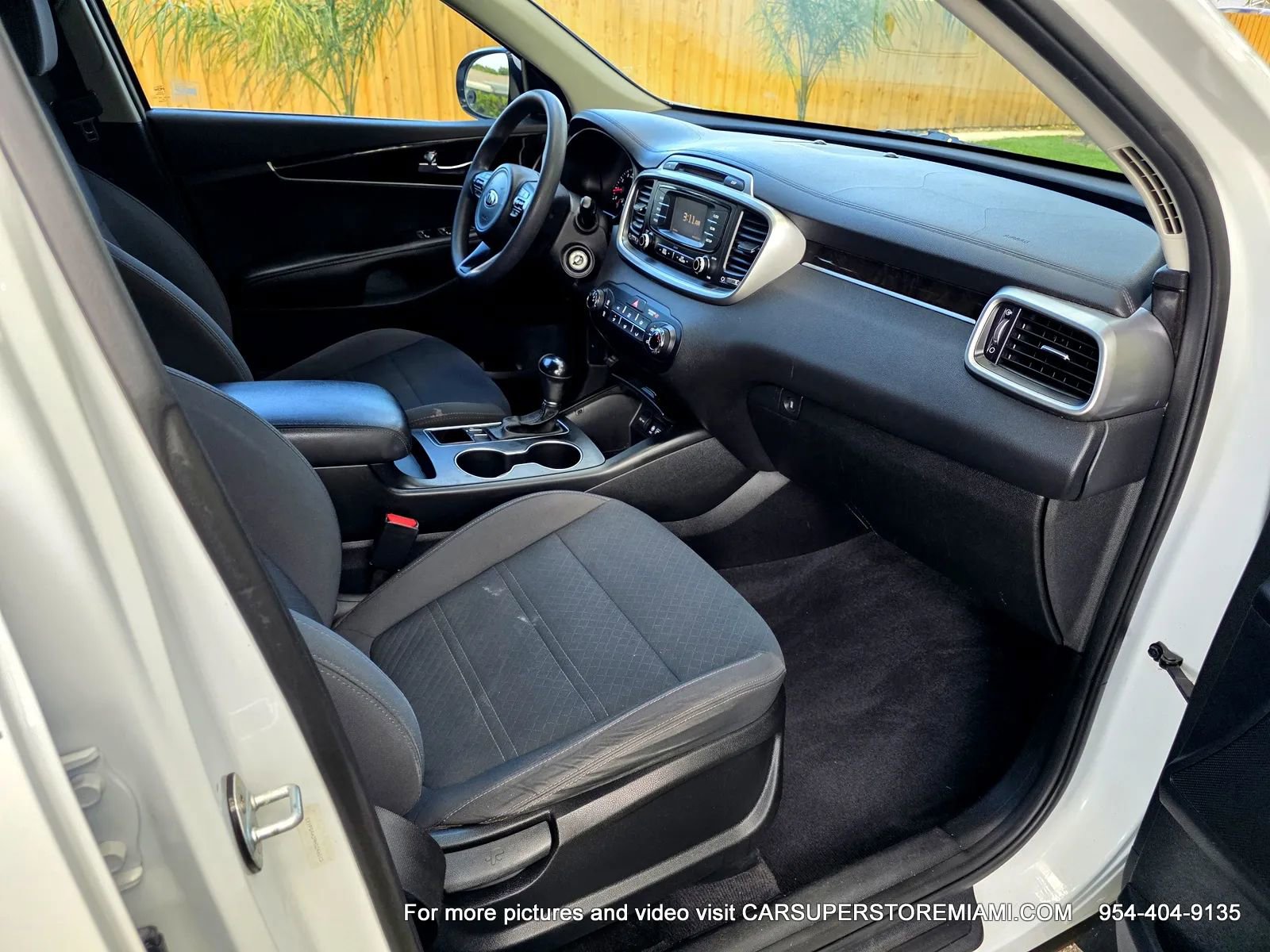 Used 2017 Kia Sorento LX FWD image 33