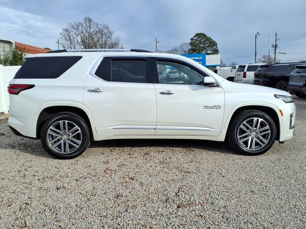 Used 2023 Chevrolet Traverse High Country image 10
