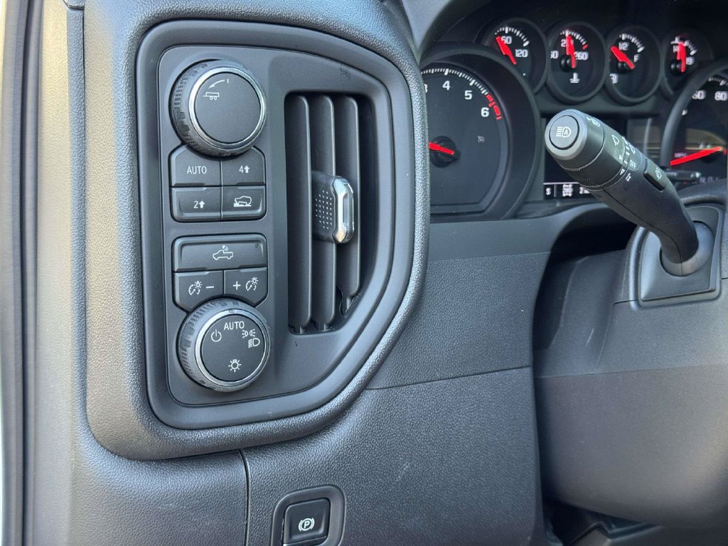 New 2026 Chevrolet Silverado 1500 Custom AWD/4WD image 10