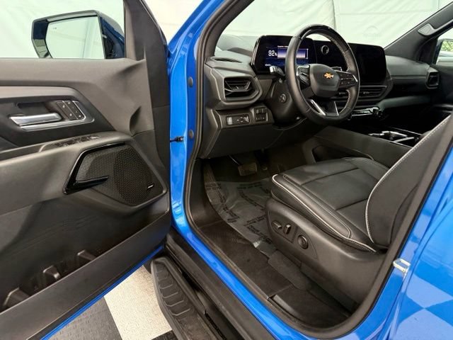 Used 2026 Chevrolet Silverado EV LT AWD/4WD image 34