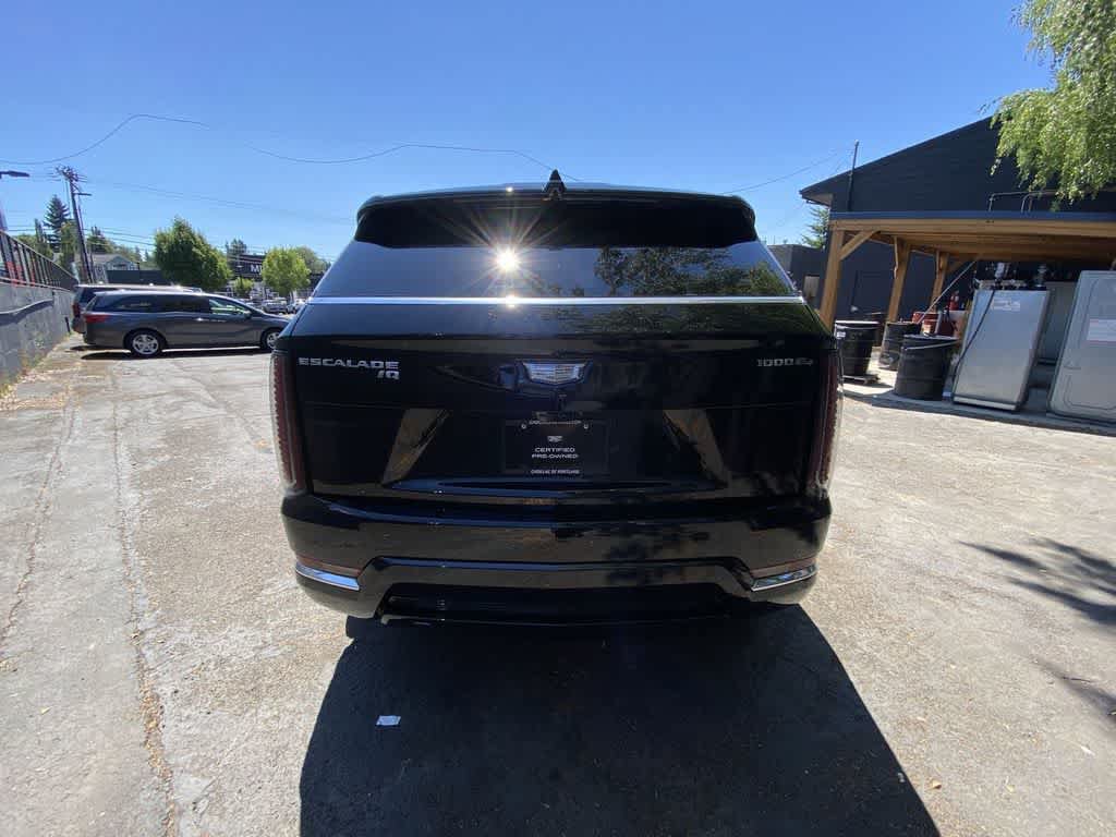 Certified 2026 Cadillac Escalade IQ Luxury 1 AWD/4WD image 5
