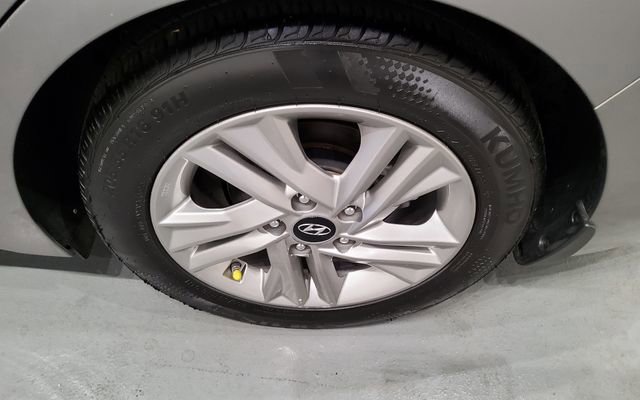 Used 2020 Hyundai Elantra Value Edition FWD image 34