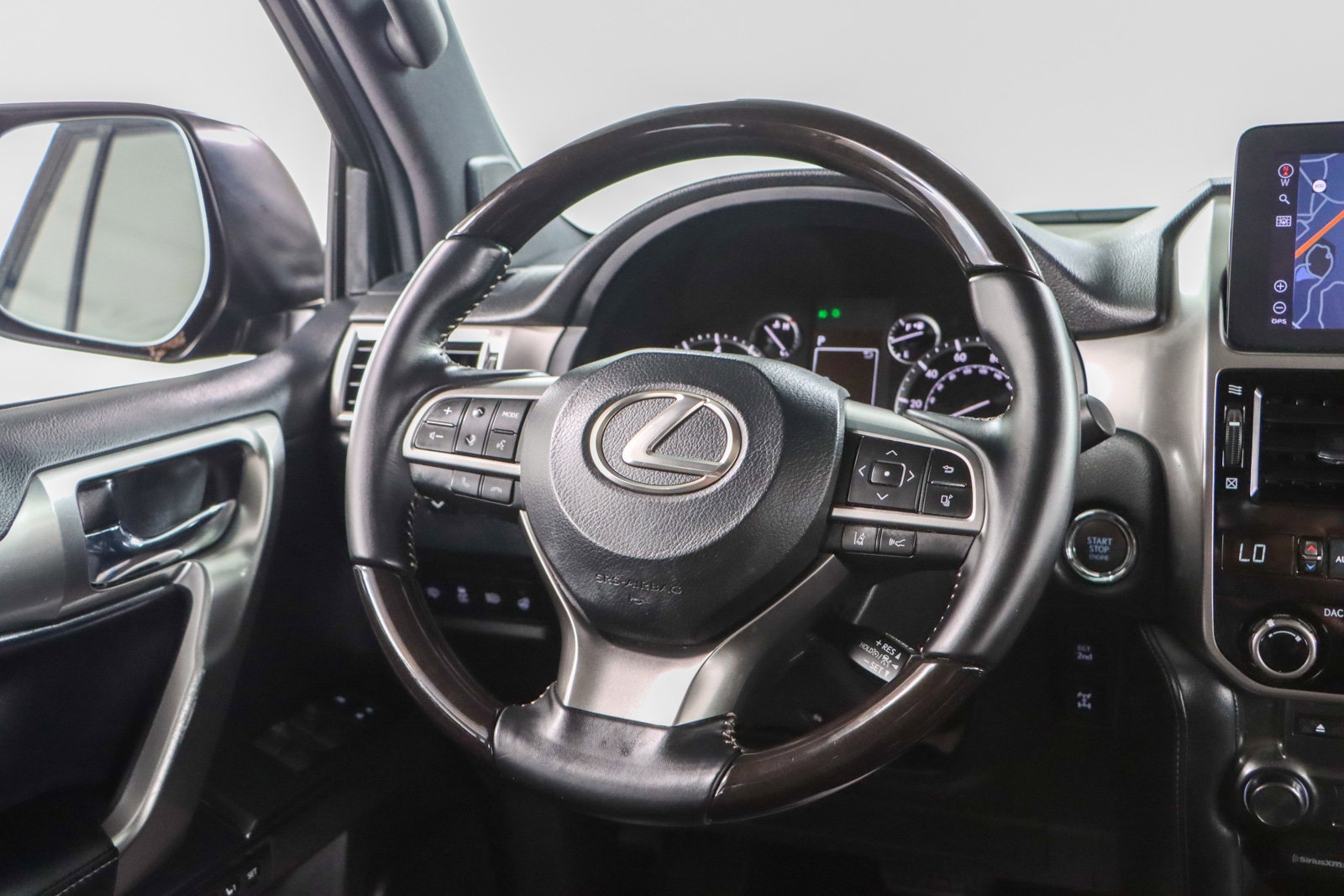 Used 2023 Lexus GX 460 Premium w/ Premium Package image 13