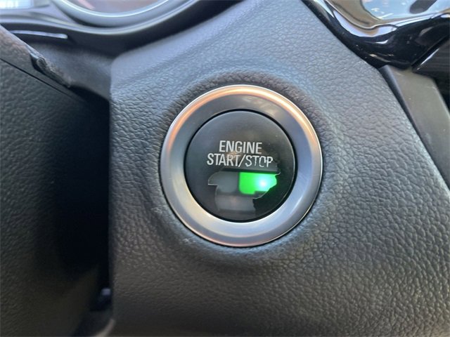 Used 2019 Buick Envision Essence image 18