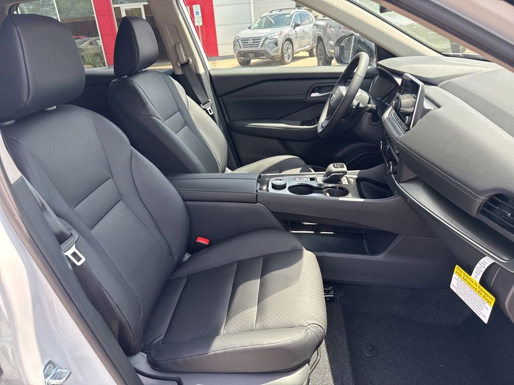 New 2026 Nissan Rogue Dark Armor AWD/4WD image 23
