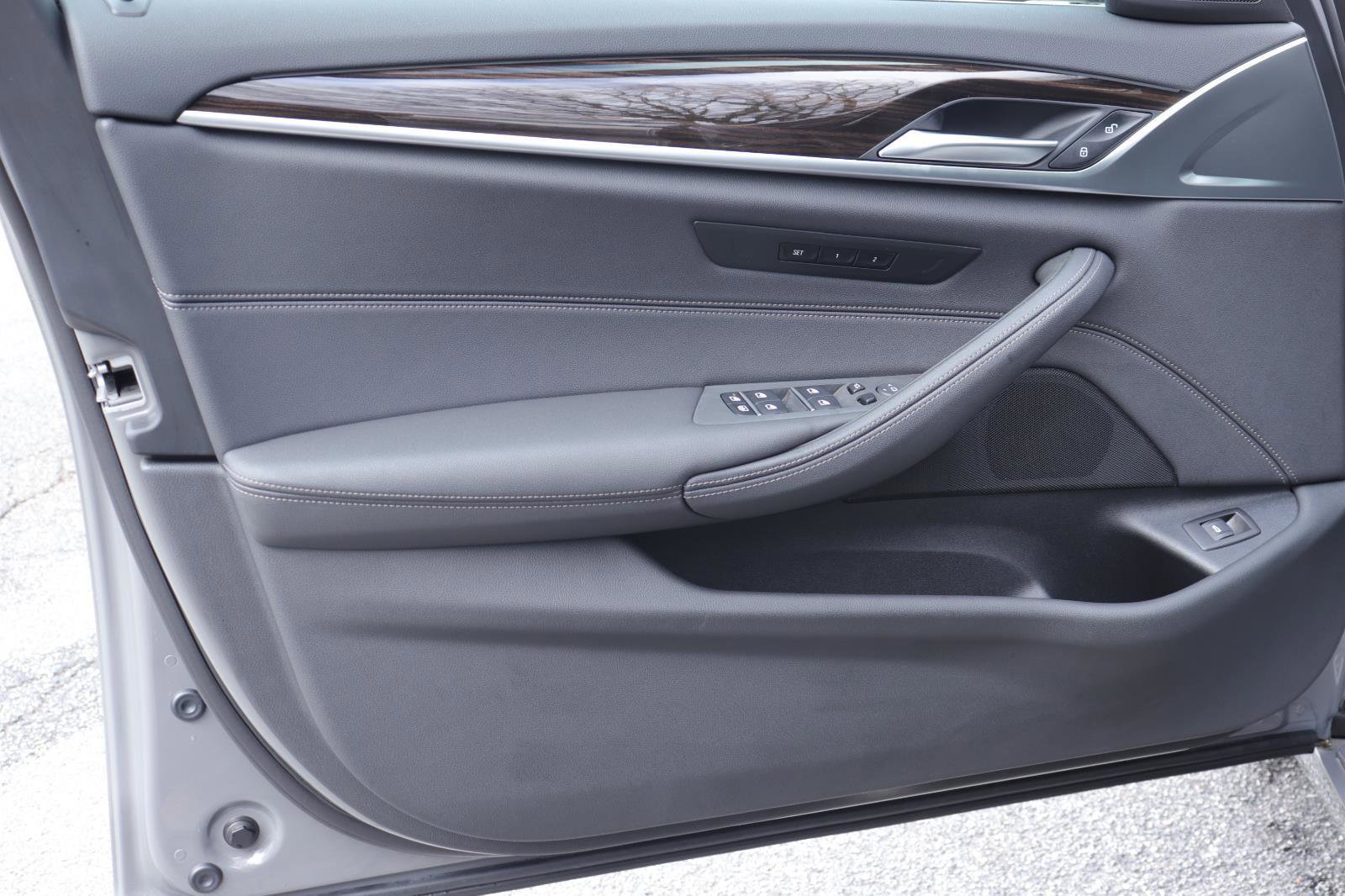 Certified 2022 BMW 540i image 10