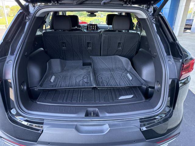 Used 2024 Chevrolet Blazer LT w/ Convenience Package FWD image 31