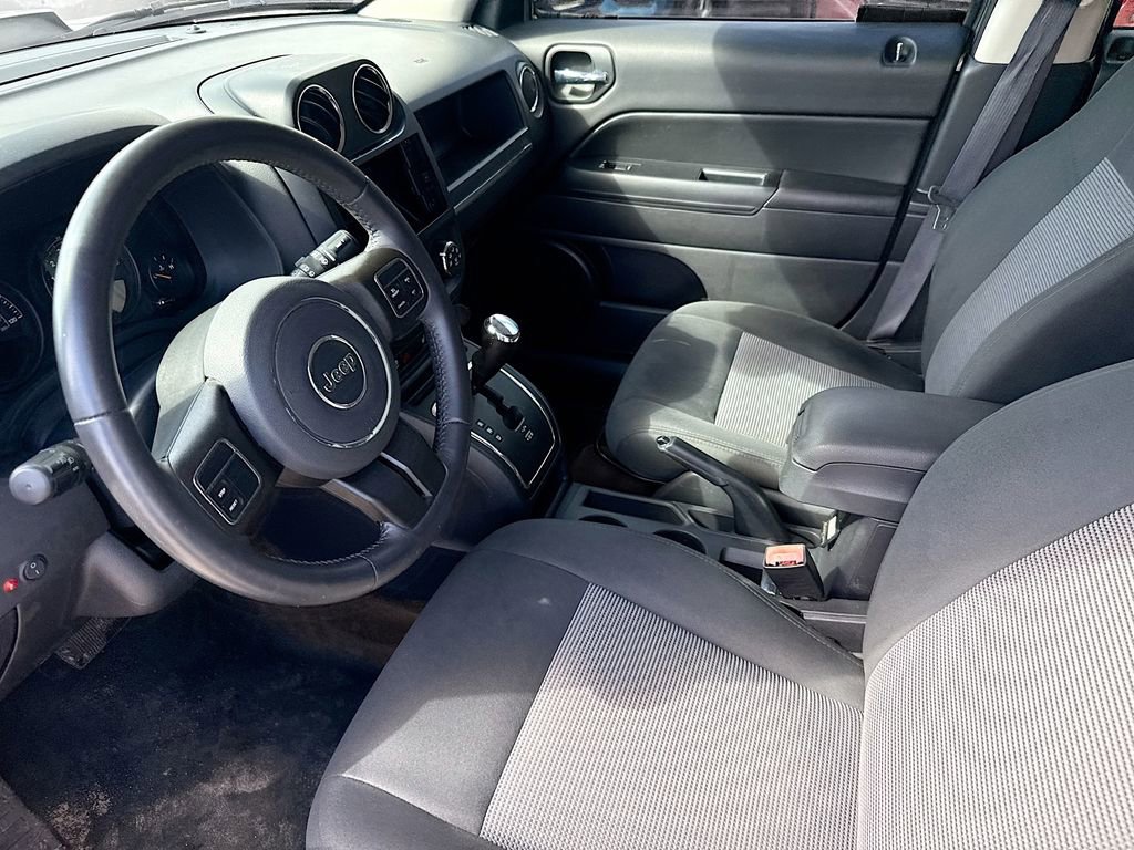 Used 2017 Jeep Patriot Latitude image 24