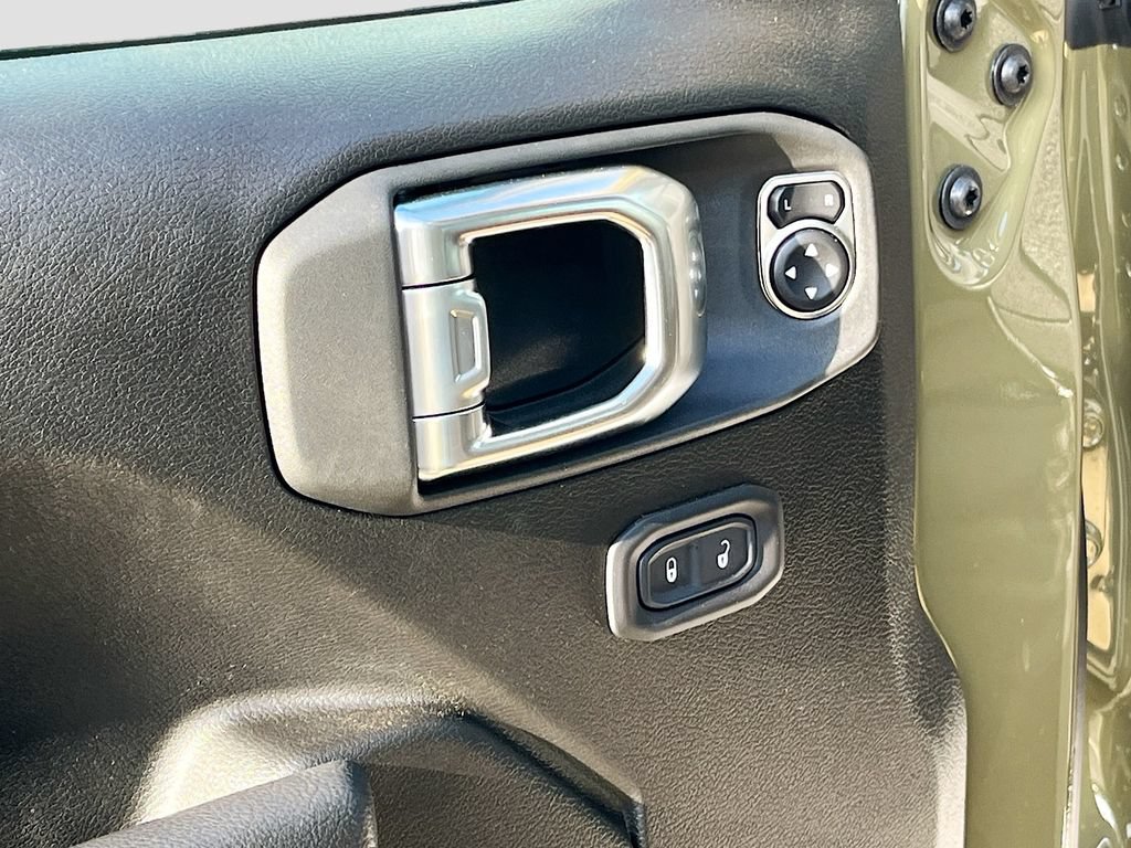 New 2026 Jeep Gladiator Willys AWD/4WD image 17