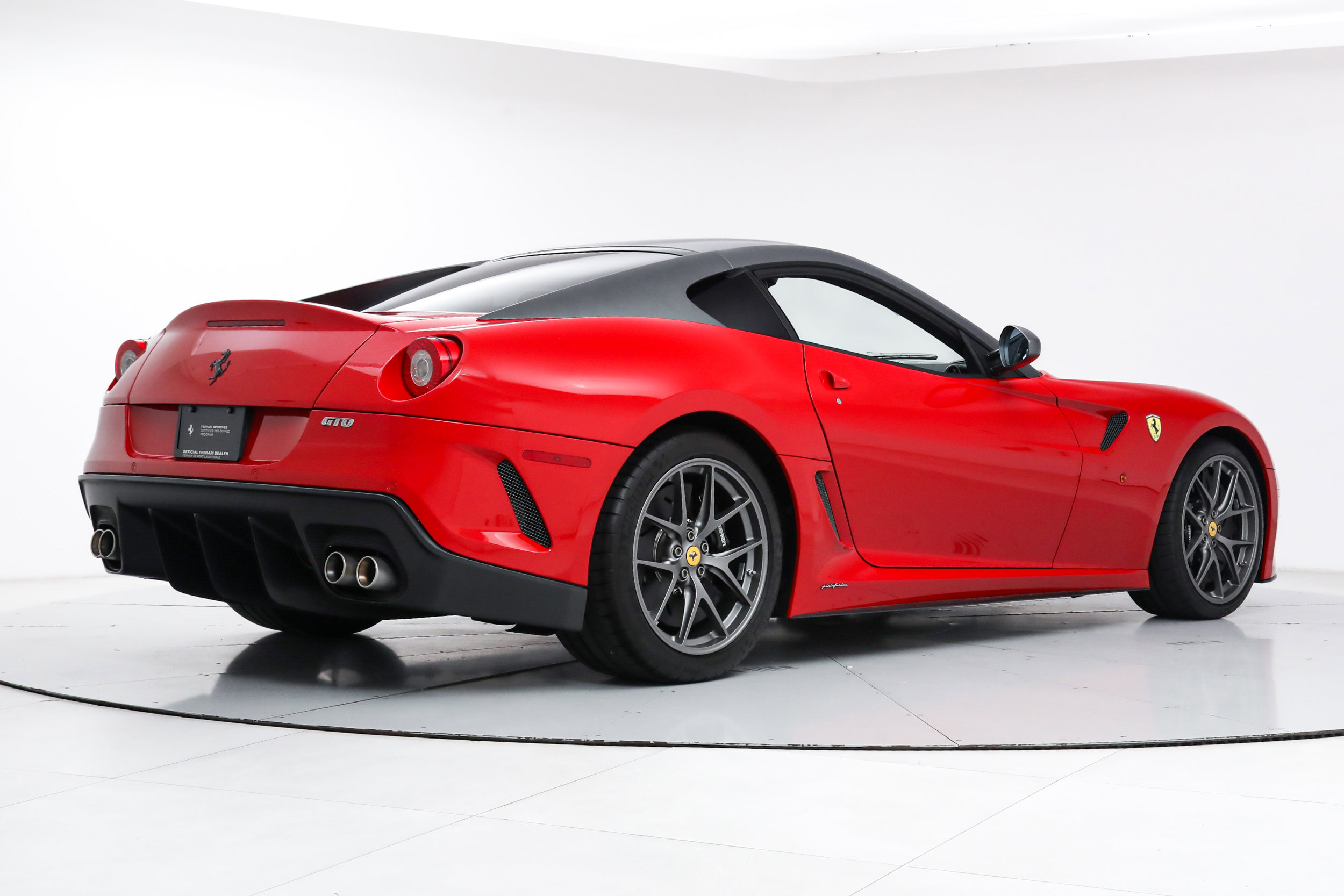 Used 2011 Ferrari 599 GTO RWD image 3