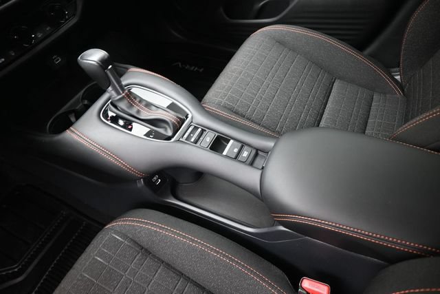 Certified 2025 Honda HR-V Sport image 31