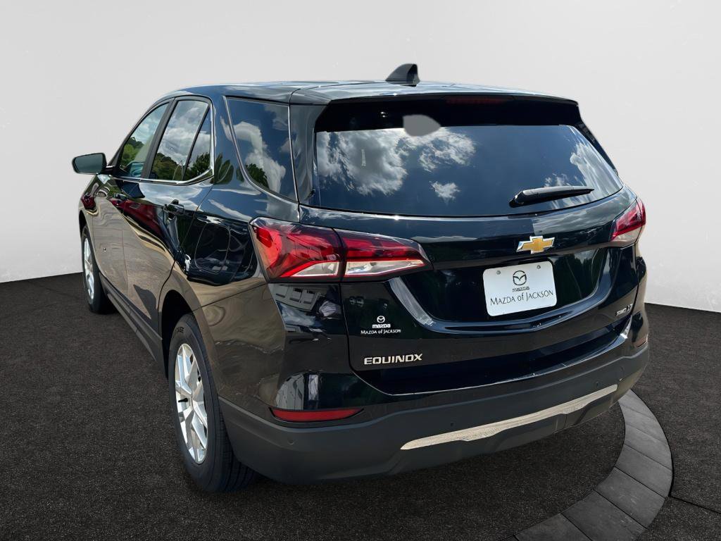 Used 2022 Chevrolet Equinox LT AWD/4WD image 3