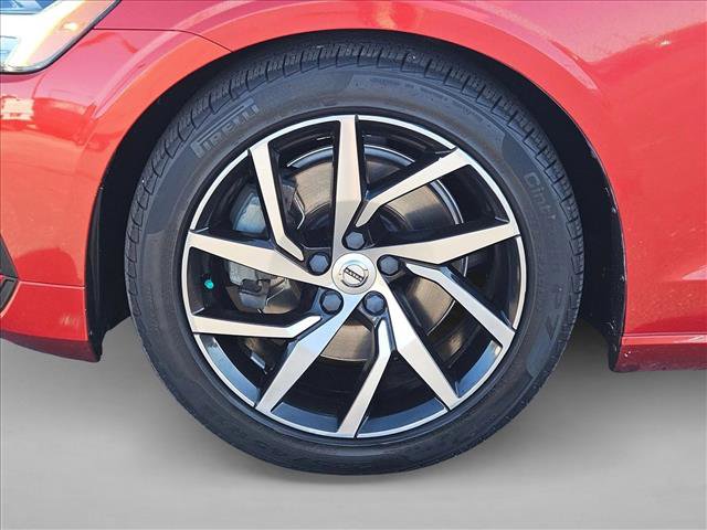 Used 2019 Volvo S60 T5 Momentum w/ Premium Package image 23