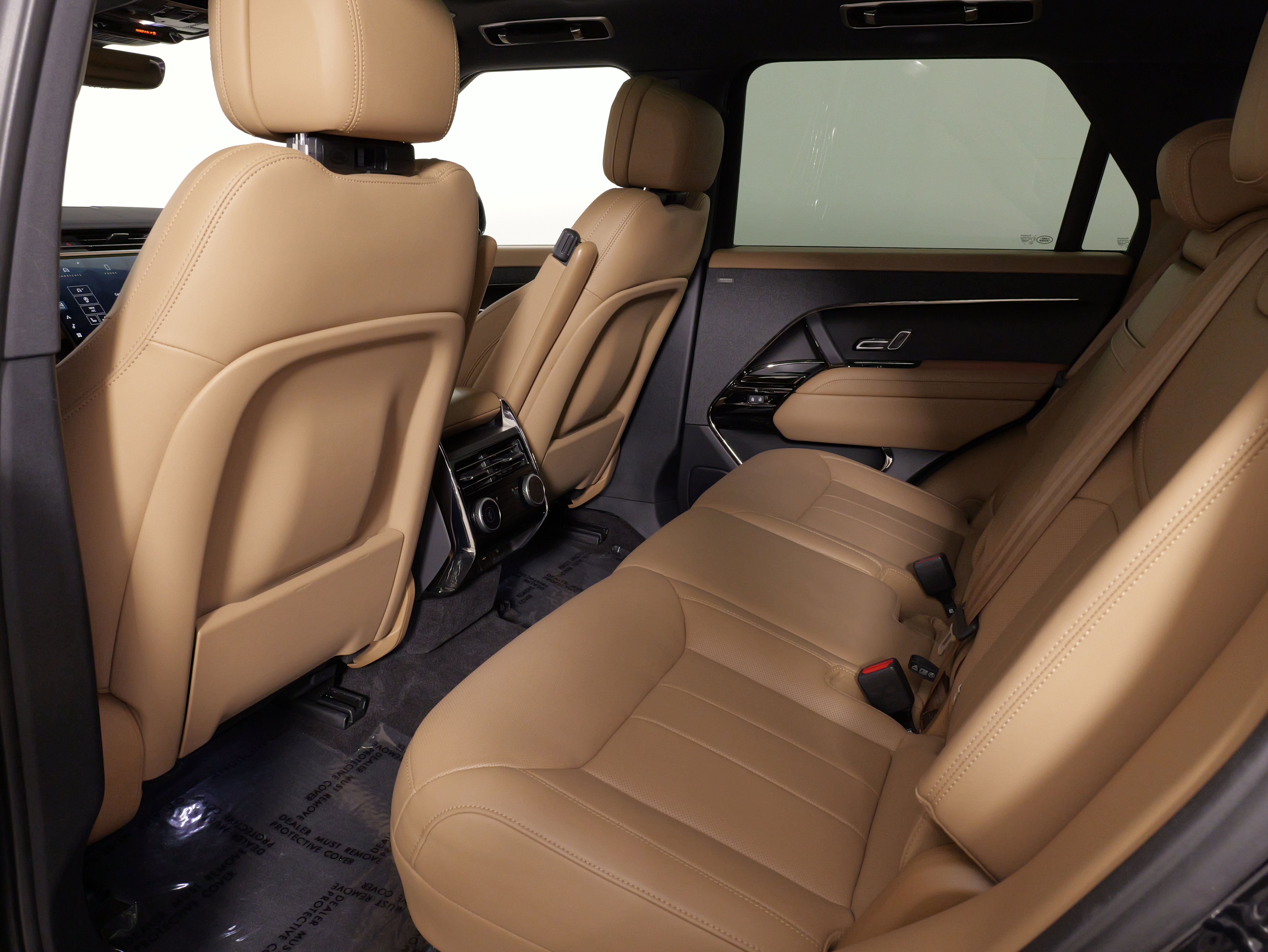 Used 2025 Land Rover Range Rover Sport SE image 34