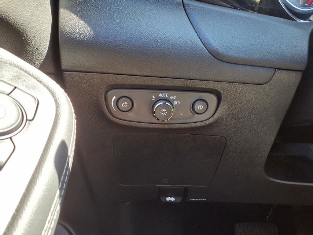 Certified 2022 Buick Encore GX Preferred w/ Sport Touring Package image 22