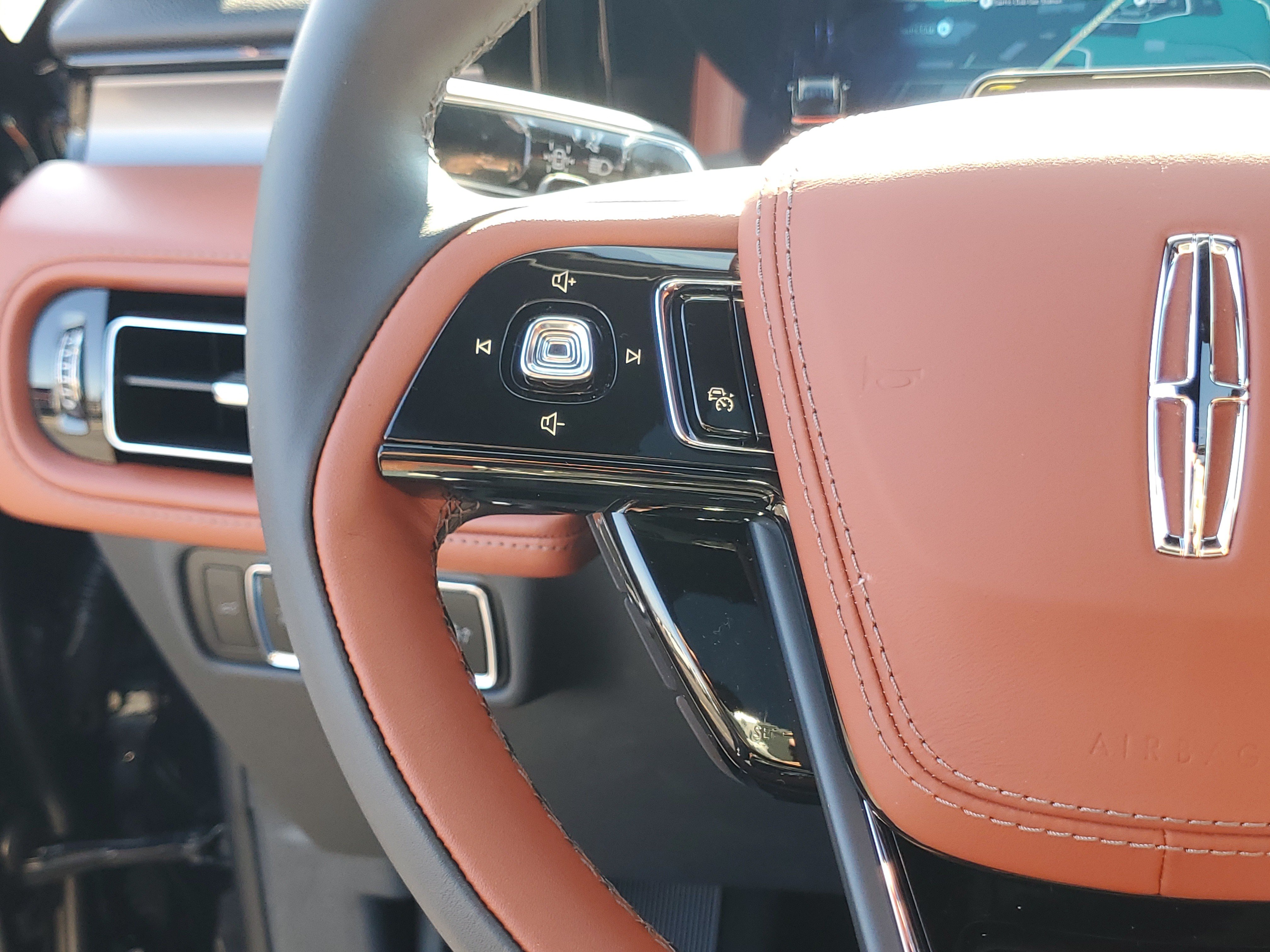 New 2026 Lincoln Aviator Reserve AWD/4WD image 16
