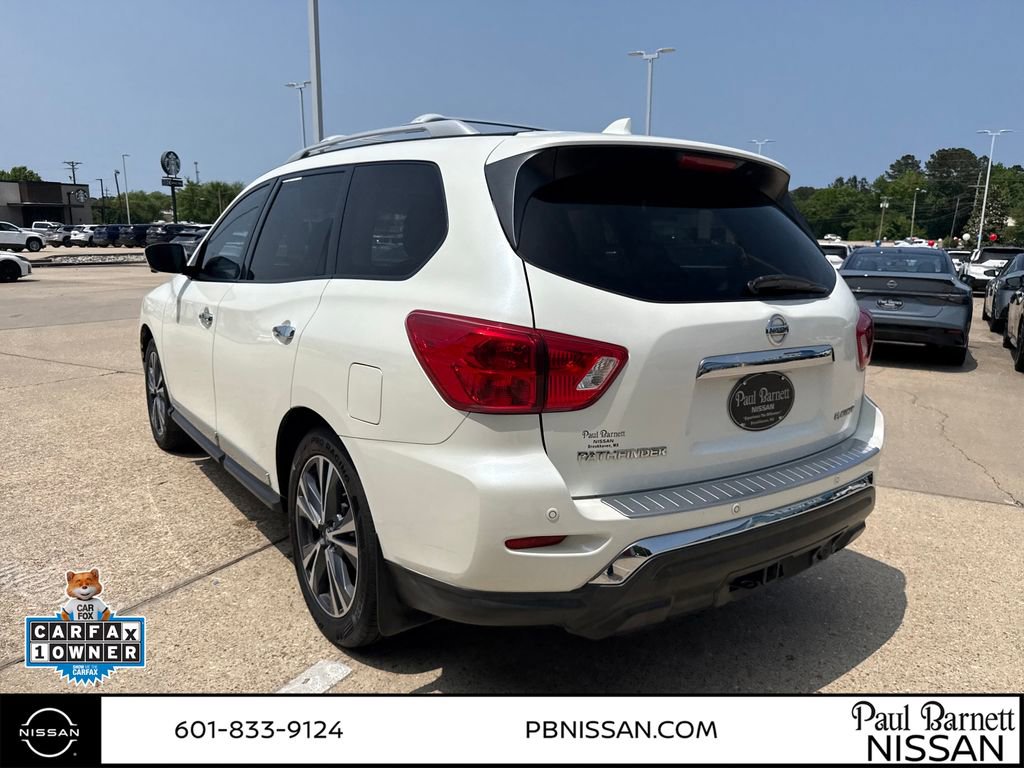 Used 2019 Nissan Pathfinder Platinum FWD image 6